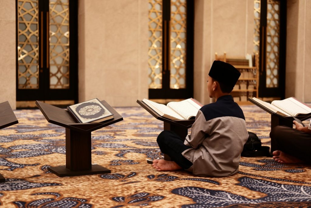 5 Ways Quran Tutors Make Quran Learning Fun for Kids