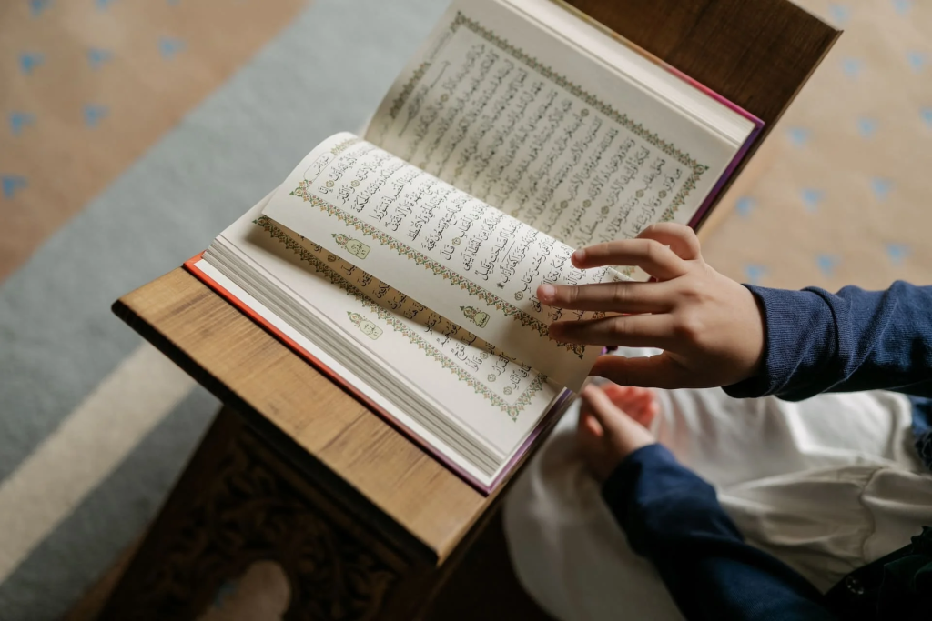 Choosing the Right Online Quran Academy - A Step-by-Step Checklist